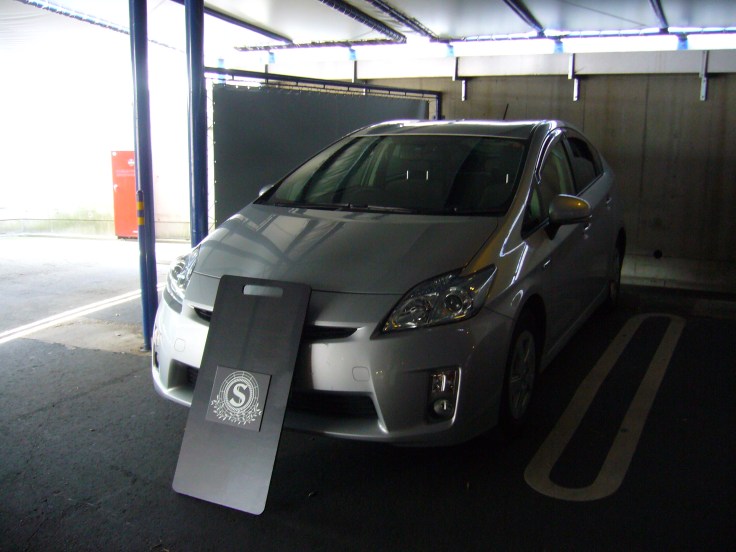 Japanese love hotel privacy